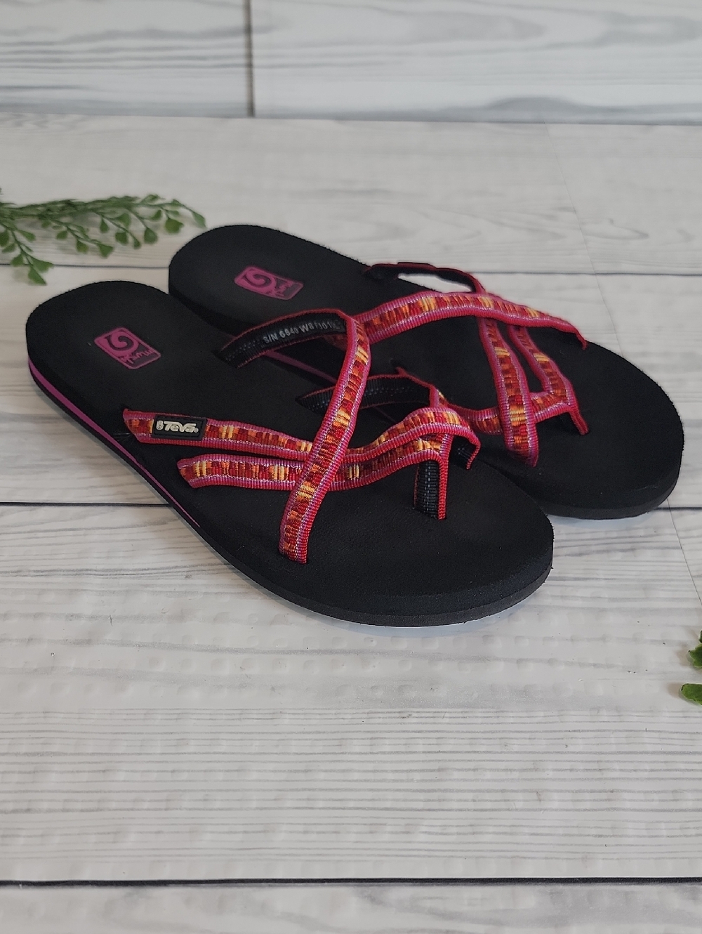 Teva Mush Pink and Orange Strappy Thong Sandals Size Small Womens 6